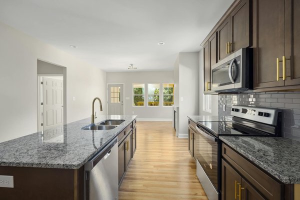 Wie kann man mit Textilien eine warme Raumwirkung erzielen?